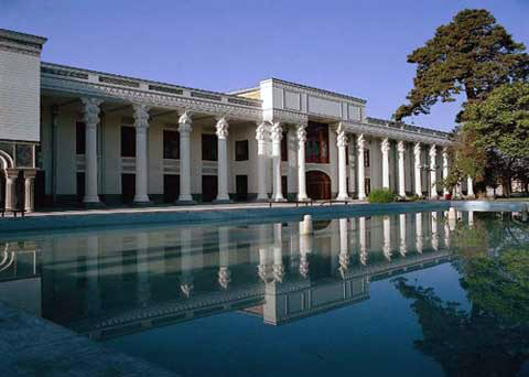 ساختمان سفید بهارستان, ساختمان سفید بهارستان, موسسه فرهنگی هنری اردیبهشت عودلاجان